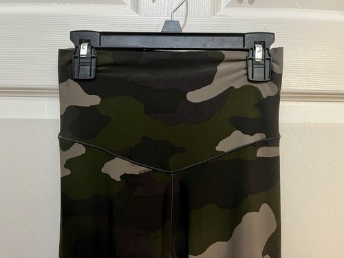 Offline by Aerie"" Leggings ~ Damen GR.-Med in traditionellem Tarnmuster (EUC) - Bild 2 von 8