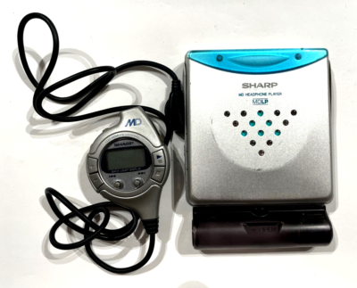 Sharp MD-ST70-Z portable MD player Made in Japan MD-J MiniDisk