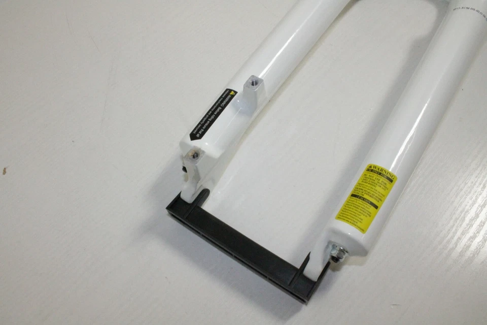 Federgabel SR Suntour SF13 XCM -DS-HLO 26" 1-1/8 " Ahead Disc P.M. 100mm weiß - Bild 2 von 4