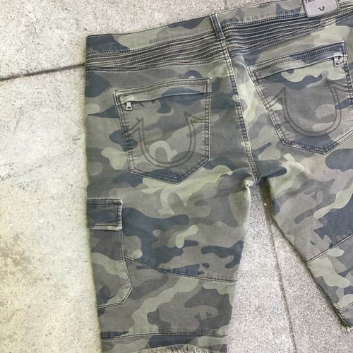 True Religion Shorts Men Size 42 Camo Green Geno Cutoff Cargo - Picture 5 of 9
