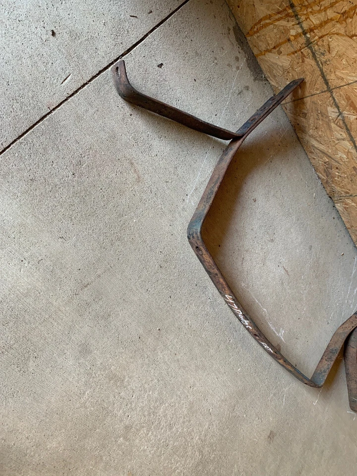 Б/у оригинальный производитель GM 62 «X 25» передняя рама на бампер кронштейн 1946-1948 Dodge/Plymouth - Изображение 3 из 3