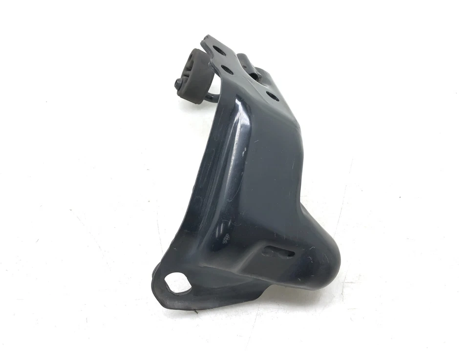 2013-2018 LEXUS GS450H GS350 RIGHT PASS REAR MUFFLER HANGER SUPPORT BRACKET OEM. - Image 3 of 4