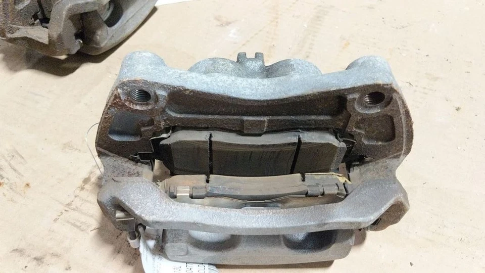 司机卡钳前游无运动套装适用于 09 - 20 370Z 2258952 — 第 2/4 张图片