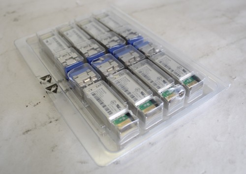 Lot of 8*Brocade 57-1000027-01 8Gb LW 10Km Optical Tranciever - 第 3/3 張圖片