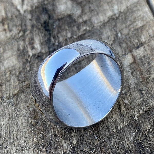 Alternate view of Mendel Cool Fashion Mens Gold Plated Leaf Ring For Men Size 7-15