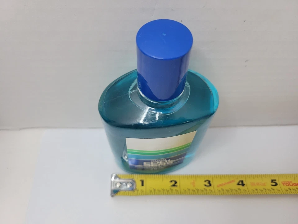 De colección Avon Cool Seas COMPLETO 4 Onzas Salpicaduras Después del Afeitado Nuevo Antiguo Stock Foto 4 de 4