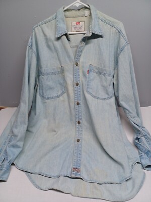 Men's Denim Levi Strauss  Button Down Shirt Blue Size Large 