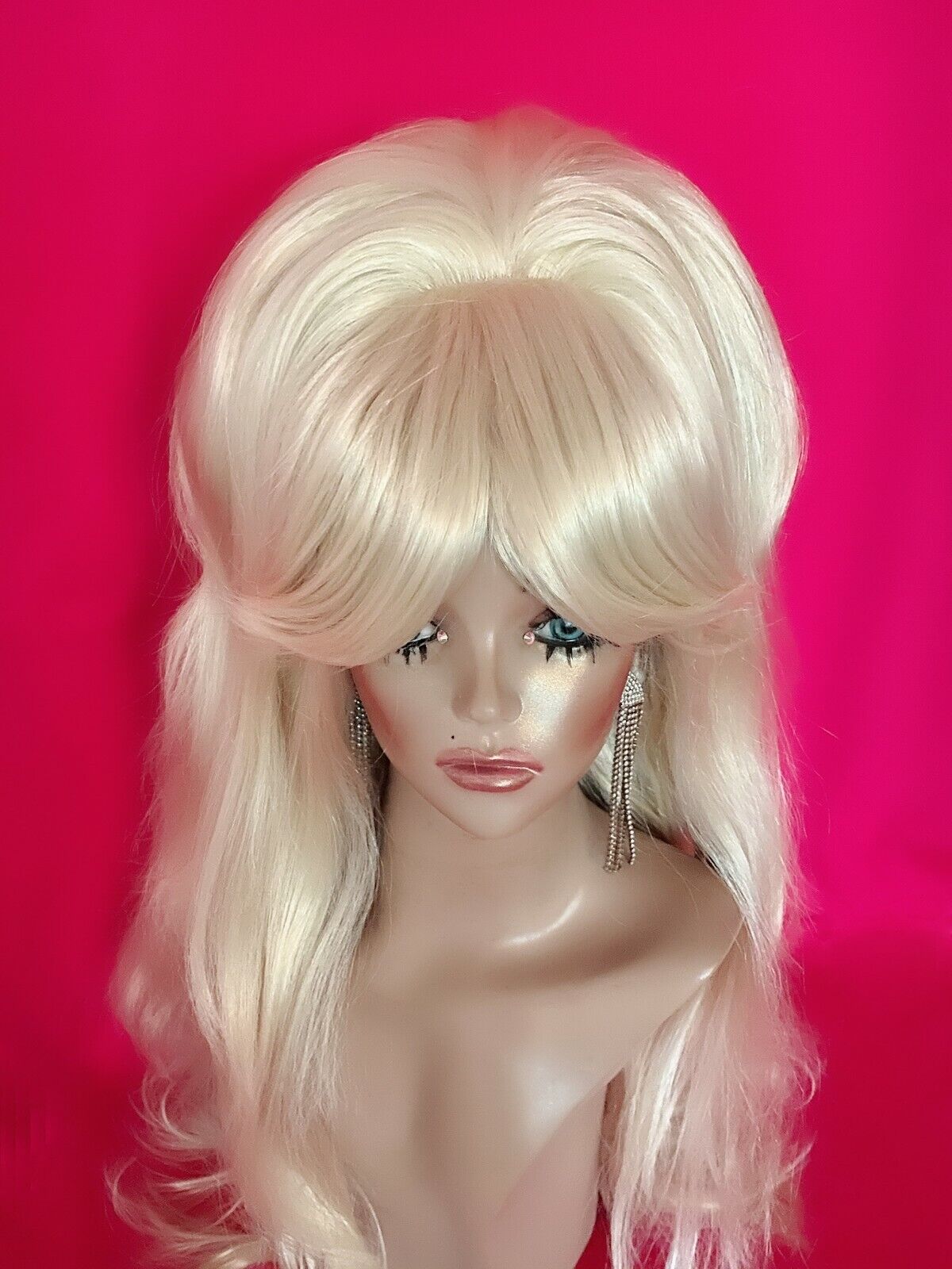 60's Beehive Hair Blonde's Code & Price - RblxTrade