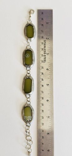 Unusual Green Recycled Glass Link Bracelet Artisan made Bohemian Signed “sg” - Picture 11 of 12