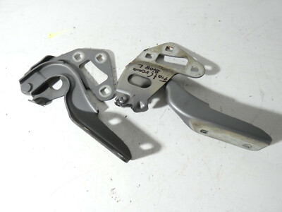 Fiat Croma Kombi 1,9l D BJ 07 Motorhaubenscharniere Halterung links und rechts 