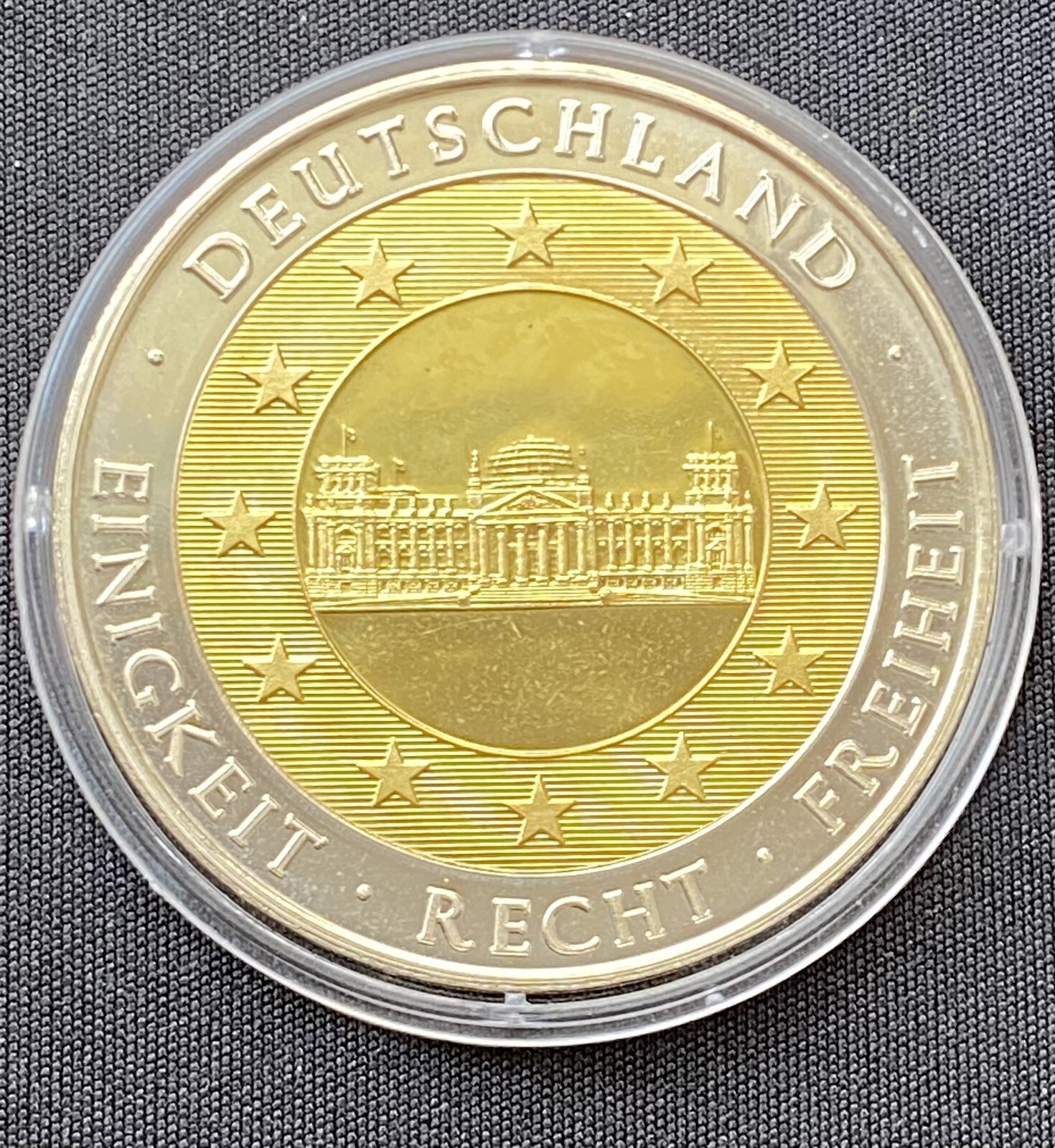 Bild 2 von 2