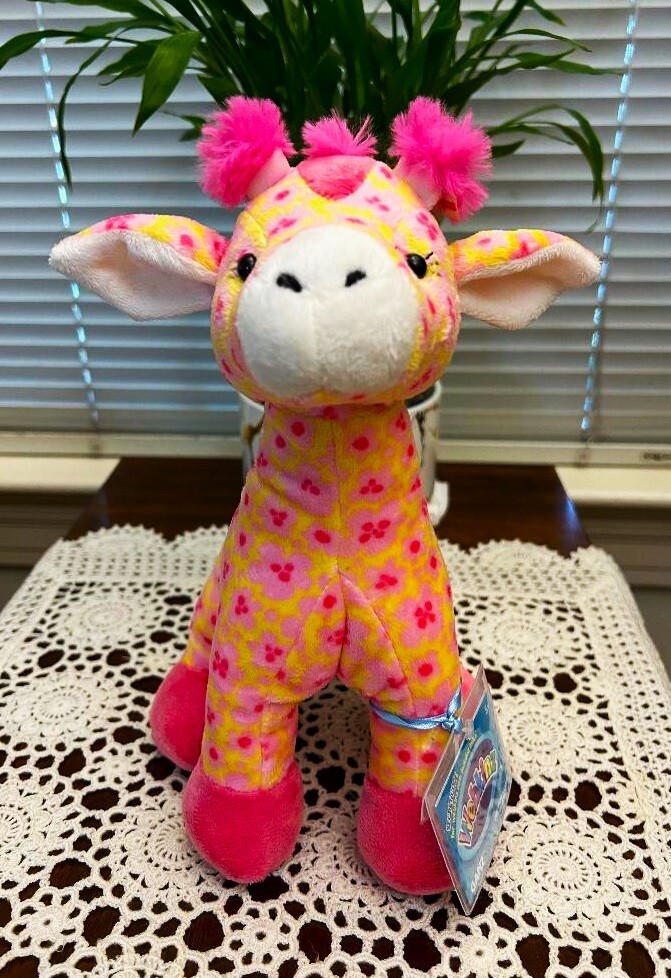 WEBKINZ BLOSSOM GIRAFFE HM766 New with Unused Code Attached WEBKINZ BLOSSOM GIRAFFE HM766 New with Unused Code Attached