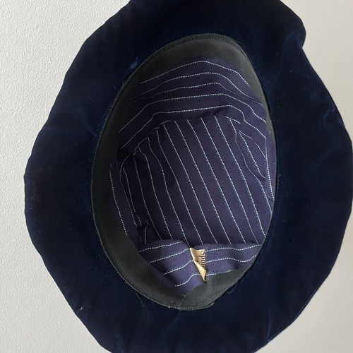 Vintage Spindrift Velvet Hat Emerald Green & Navy Blue Peacock Feathers - Picture 4 of 21