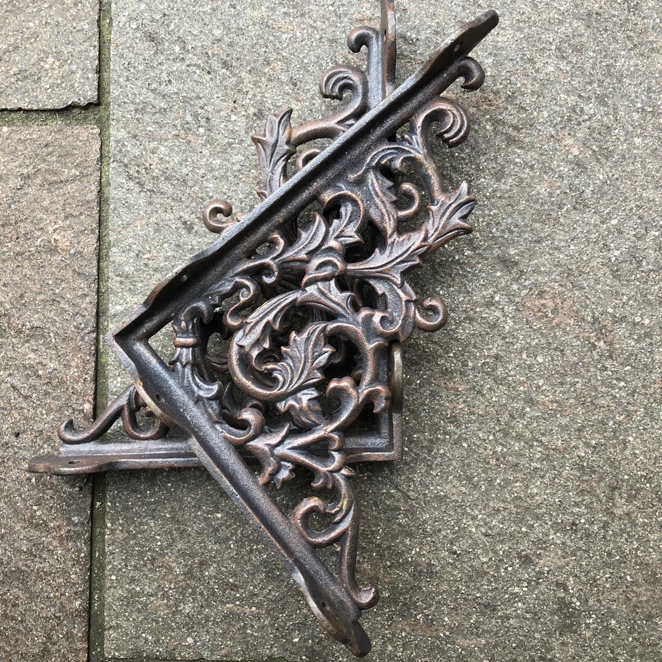 Cast Iron Wall Brackets Pair - Image 3 of 3