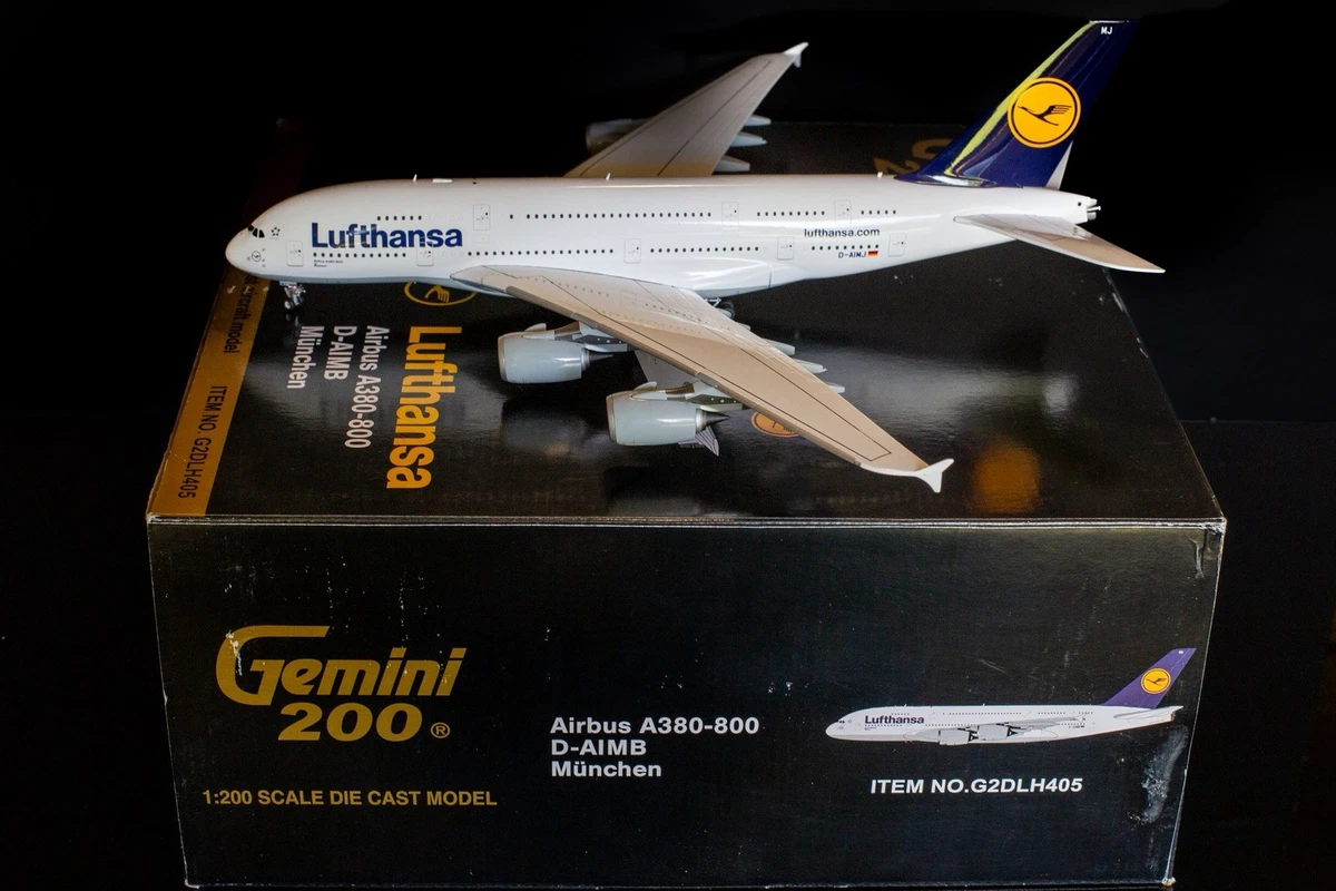 25+ Airbus A380 Diecast Aircraft & Spacecraft 1:200 Scale with