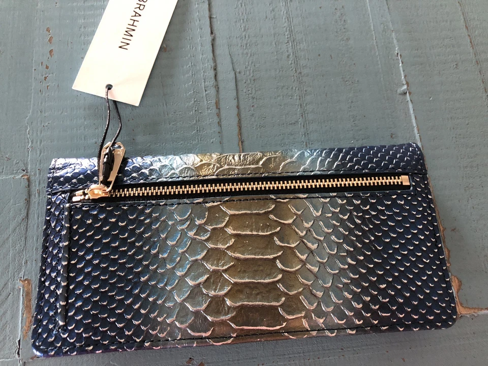 Cartera Brahmin Ady Slim Serenity Meridian NUEVA CON ETIQUETAS 💙🩶💙 Dreamy Blues & Gray Foto 2 de 3