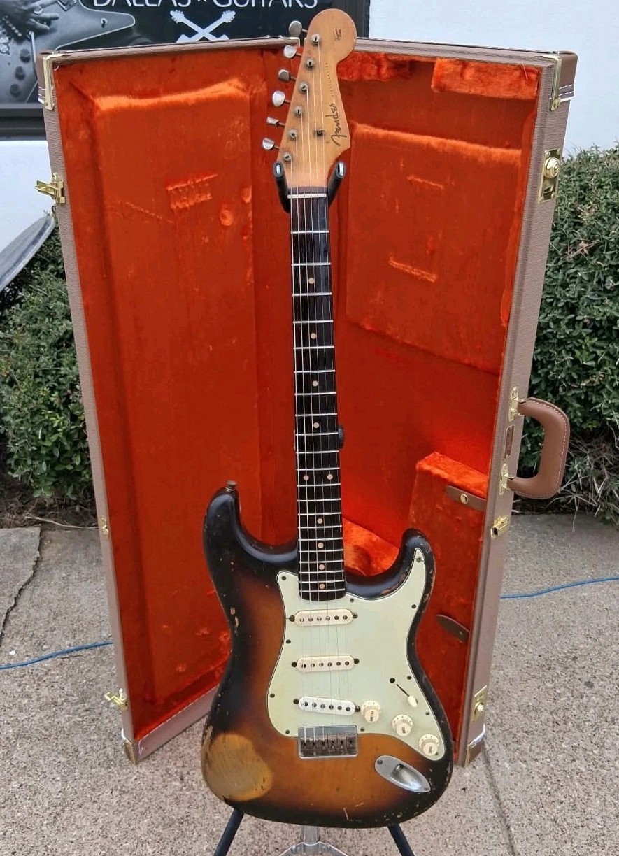 1960 Fender Stratocaster Hardtail Electric Guitar w / HSC! -LL