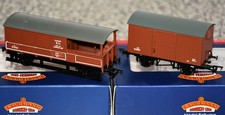 Bachmann 33-307 BR Brake van & 38-380A BR Vent Van OO Bauxite