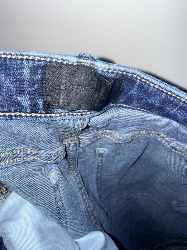 Buckle Black Jean