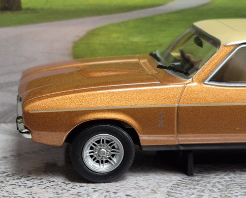 Corgi CP15401 Ford Capri Mk2 3.0 Ghia.. Arizona Gold.. For Professionalmania - Picture 3 of 13