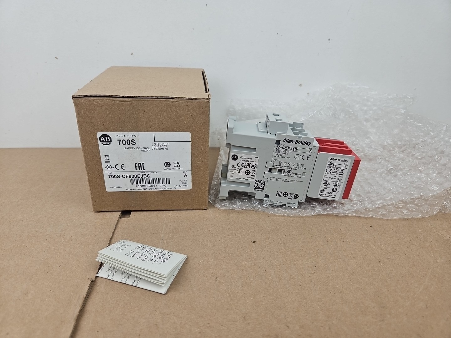 NEW Allen Bradley 700S-CF620EJBC Safety Relay 24V DC 6NO/2NC 700-CF310 100S-F
