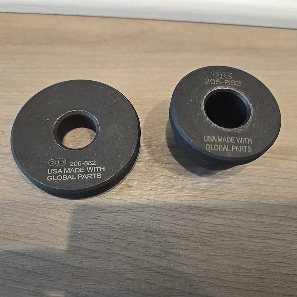 Herramientas y equipos OTC 6875 2 piezas Juego de instalación de sellado/cubierta antipolvo de eje de enlace PTU nuevo Foto 3 de 4