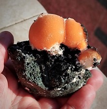 Atemberaubende orange Thomsonit-Kugeln mit Stilbit aus Indien!!!