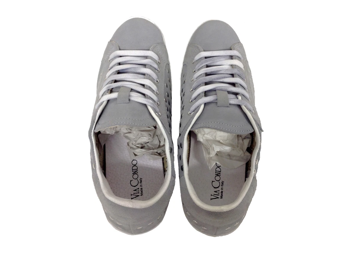 scarpe sneakers basse uomo grigie Borchie argento sferiche made in