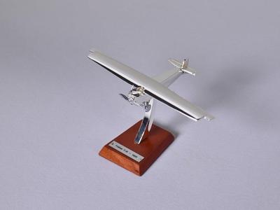 X-15 North American 1/200 – Avion Argenté Sur Socle Bois – Atlas Silver Classics