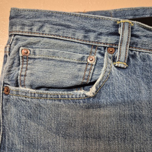 Levis 501 Jeans Blue Denim Medium Wash Slight Distress W33 L34 - Picture 5 of 9