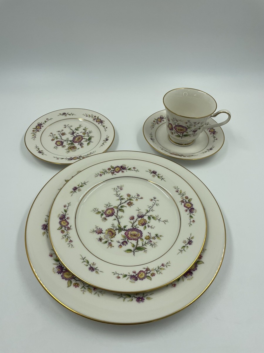 Noritake Ivory China Asian Song 8 Place Settings Serving Pieces