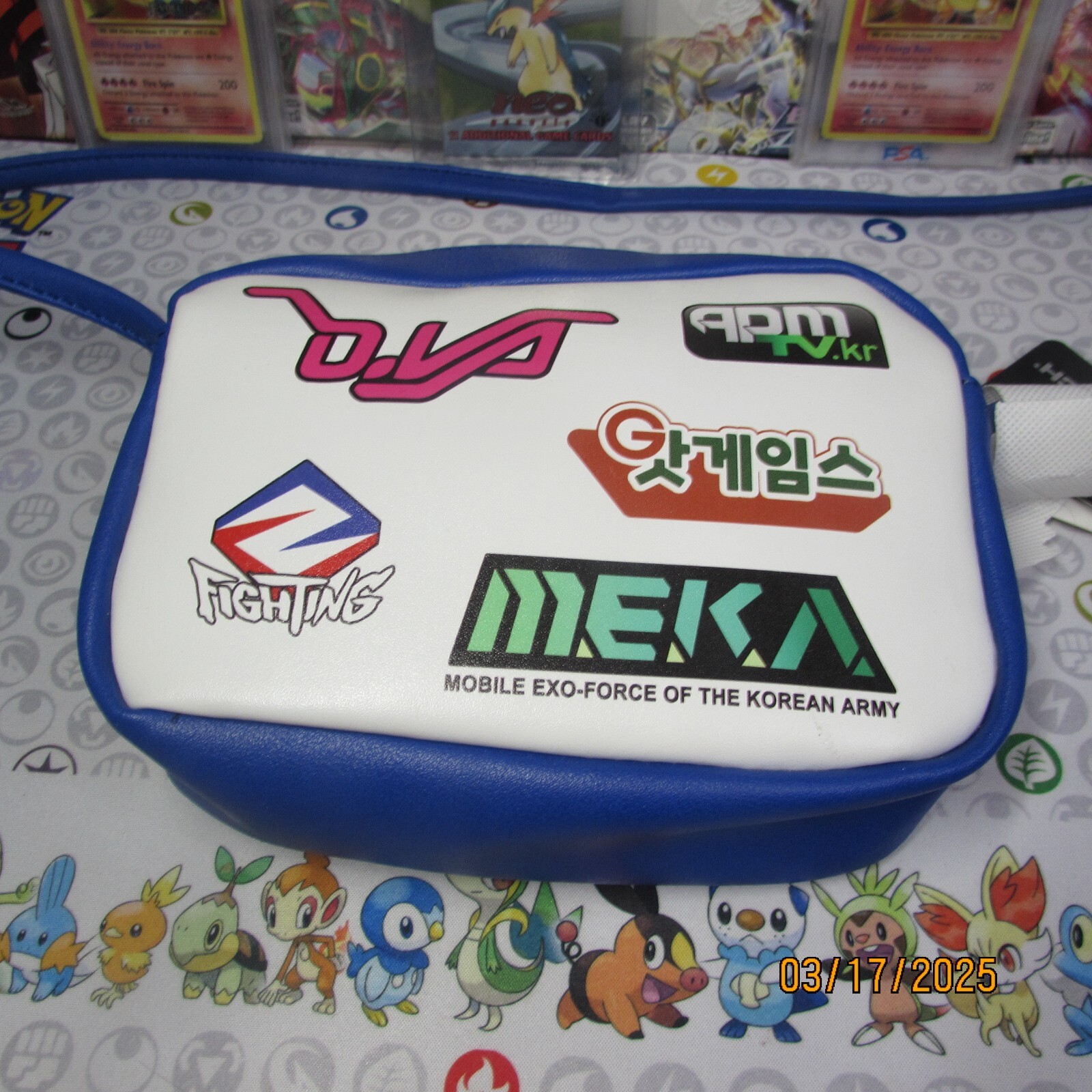 Bioworld Overwatch Crossbody Bag Blizzard Ent 2019 Zip Video Game Meka NWT image 2
