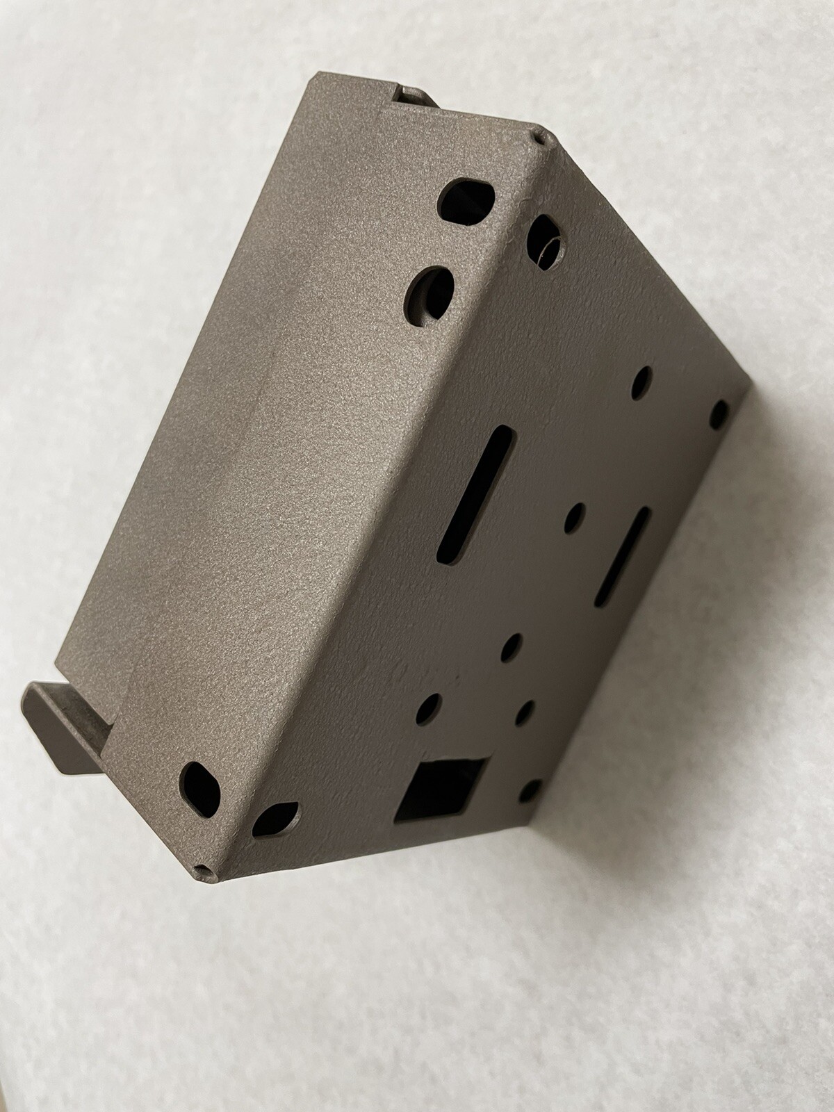 Stealth Cam STCG30 G Series Trail Camera w/SD Card, Camlock Box Theft Security Thư viện Quản