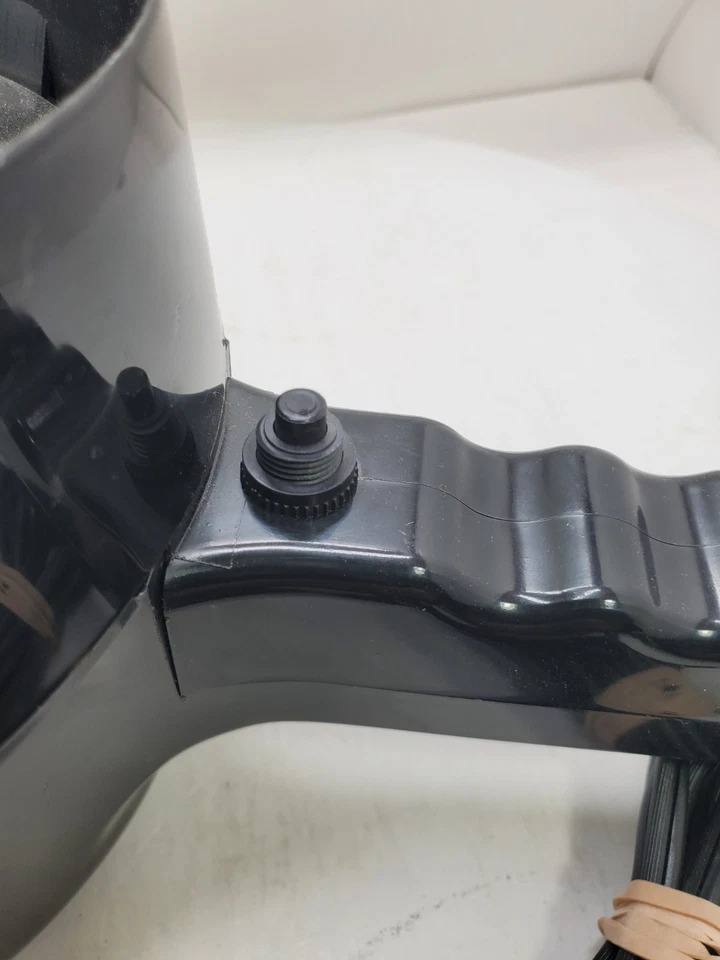 Vtg 1988? Optronics Night Blaster 3000 12v 300,000 Candle Power Spot Light Works - Image 3 of 4