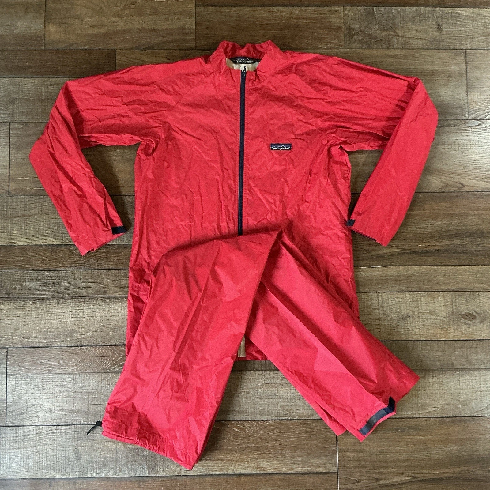 VTG Patagonia Rain Suit 2pc Set Jacket L Pants M Red Windbreaker Hong Kong #50D9
Opens in a new wind