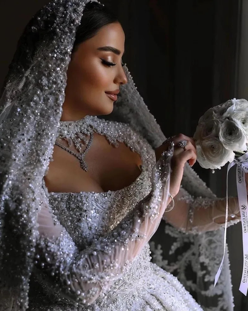 BallGown Wedding Dress Sweetheart Long Sleeve Bridal Gown A-Line Sequins Custom
