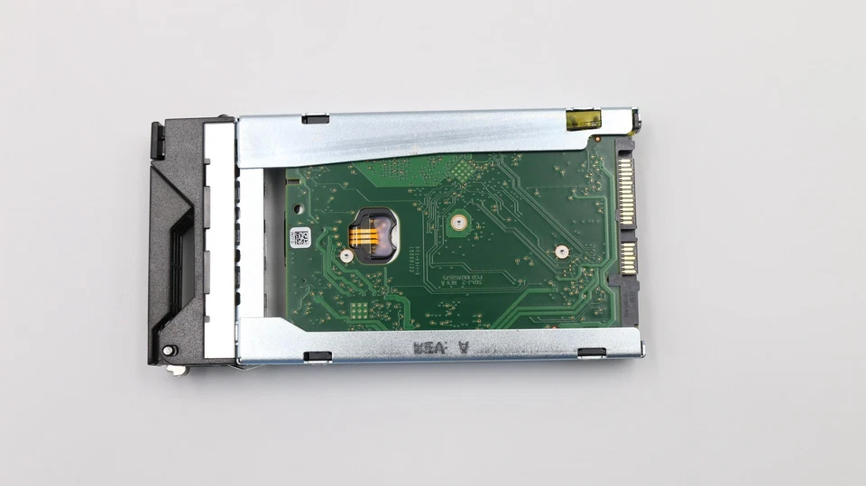 Lenovo ThinkServer 00LA980 4XB0G45721 1TB SATA 7.2K 2.5'' 6Gbs Hard Drive HDD - Image 3 of 4