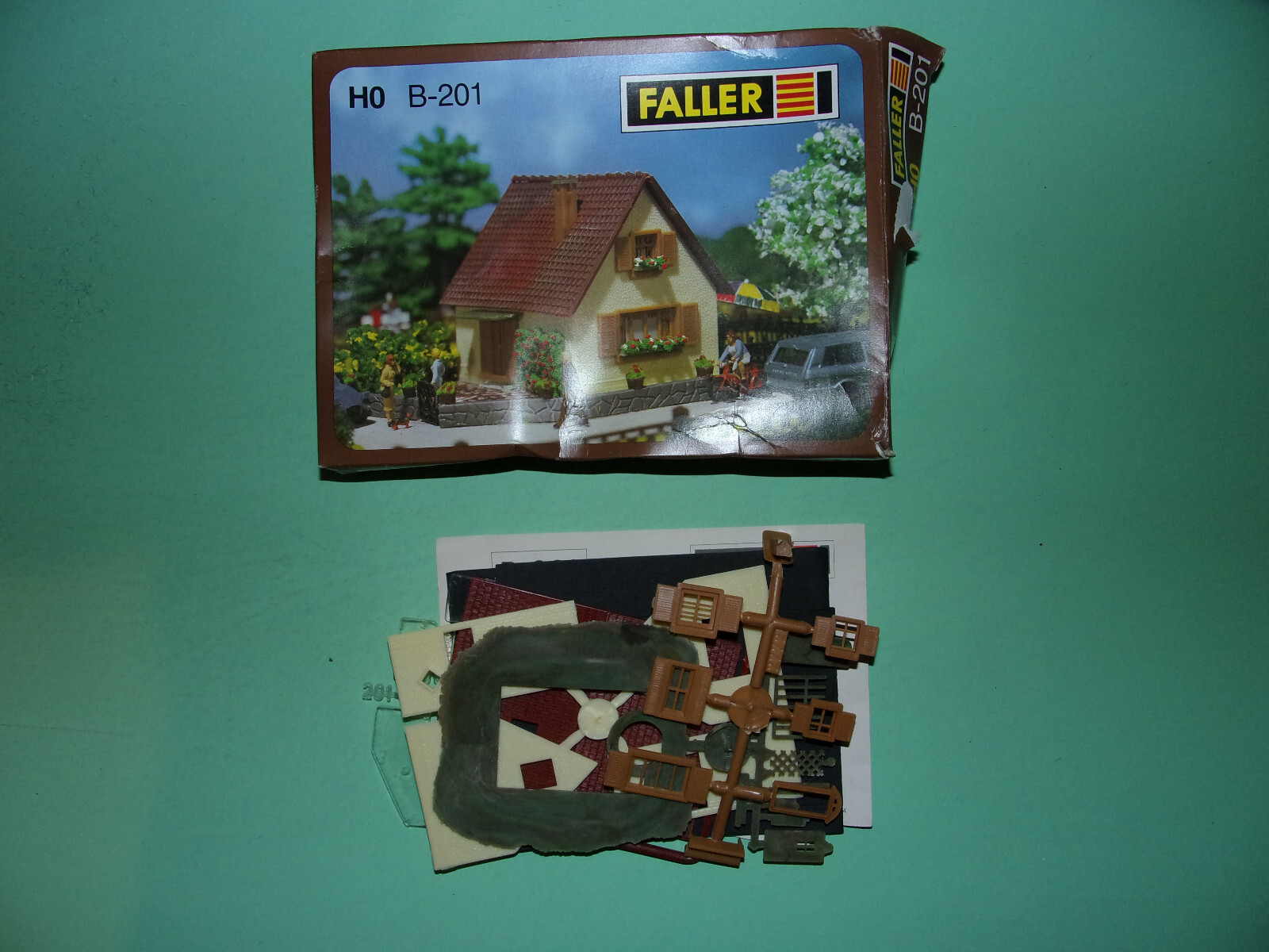 FALLER pavillon miniature B-201 solution de décor simple pour modéliste débutant HO