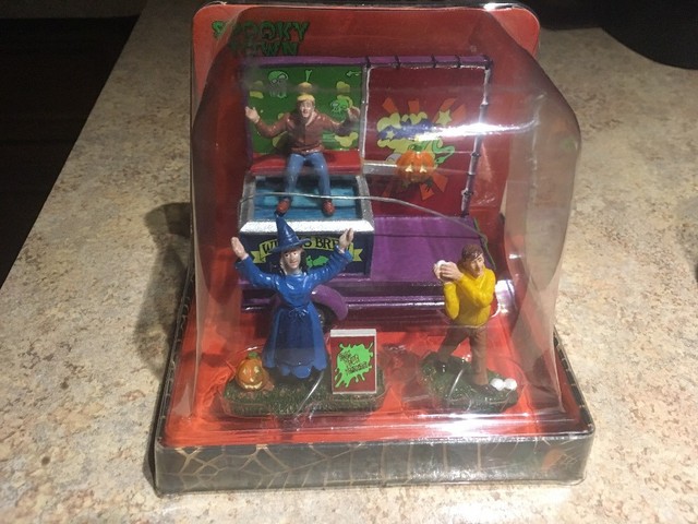 Lemax Spooky Town Scary Wheelbarrow Halloween Figurine With Bones and Rats | eBay