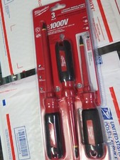     Milwaukee 48-22-2202 3 Piece 1000V Insulated Screwdriver Set  NEW
