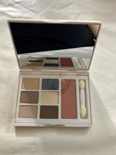 Elizabeth Arden 6 Beautiful Color Eye Shadow Palette Compact W Blush - Picture 4 of 5