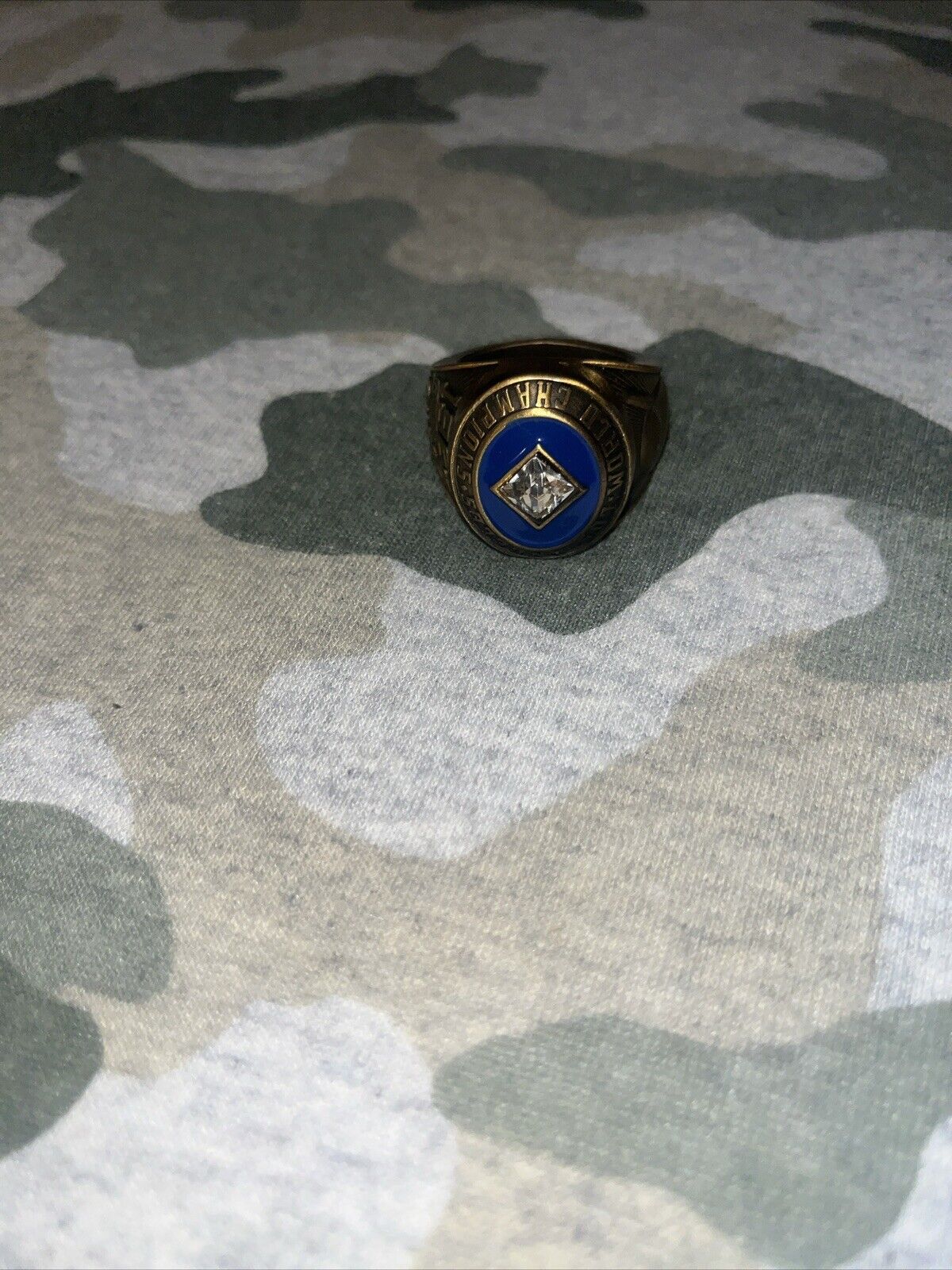 Picture 1 of 6