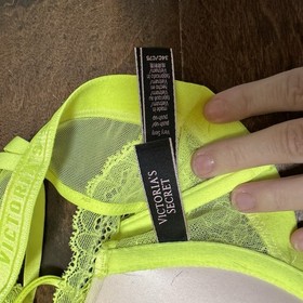 Victoria&rsquo;s Secret Very Sexy Bra 34C Neon Yellow Strappy Push Up Front Close Set