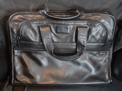 Tumi Black Leather 9607D3 Weekend Briefcase Expandable Laptop Case Travel - READ