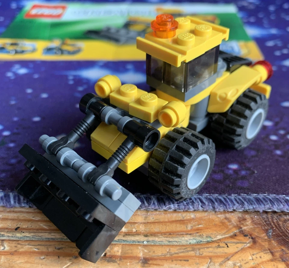 LEGO Creator 5761 Mini Digger, Foto 2 von 5