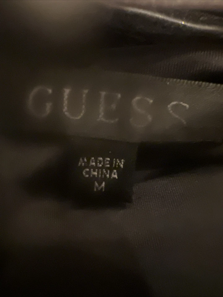 Guess sequin romper; stunning zip back size medium. new without tags never worn - Imagem 3 de 3