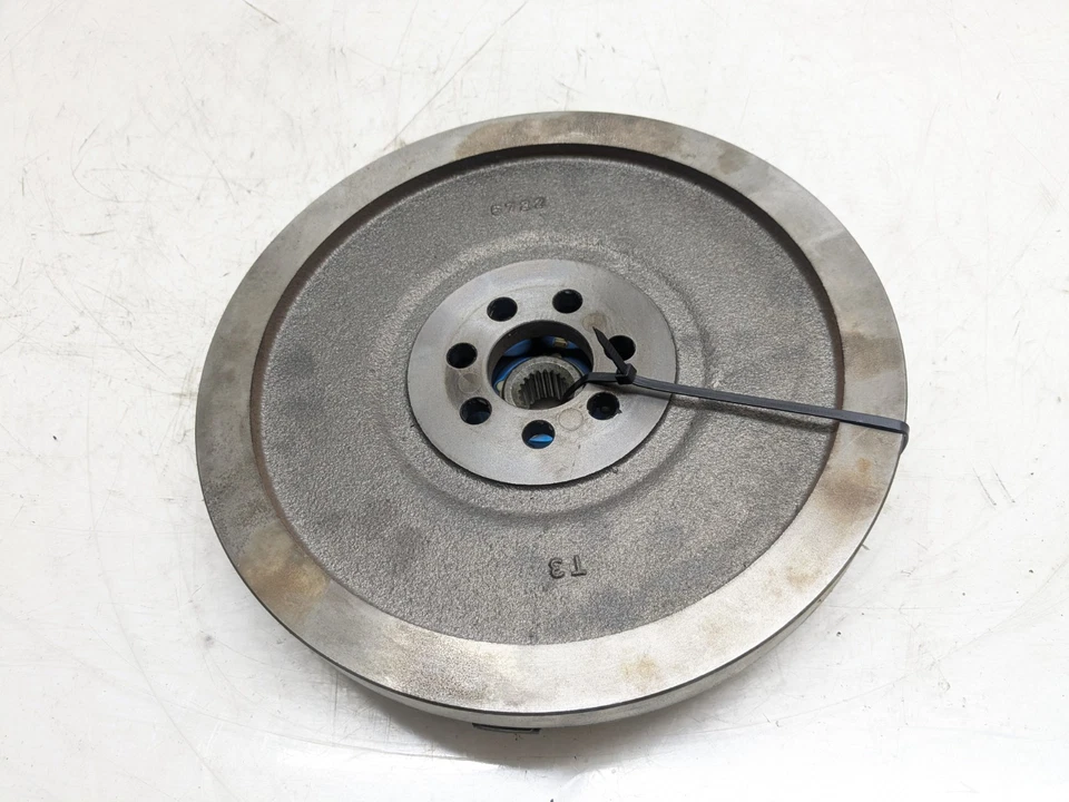 MITSUBISHI OUTLANDER MK3 EMBRAGUE Y VOLANTE AUTOMÁTICO 2.0 PHEV 2708A001 2015 Foto 4 de 4