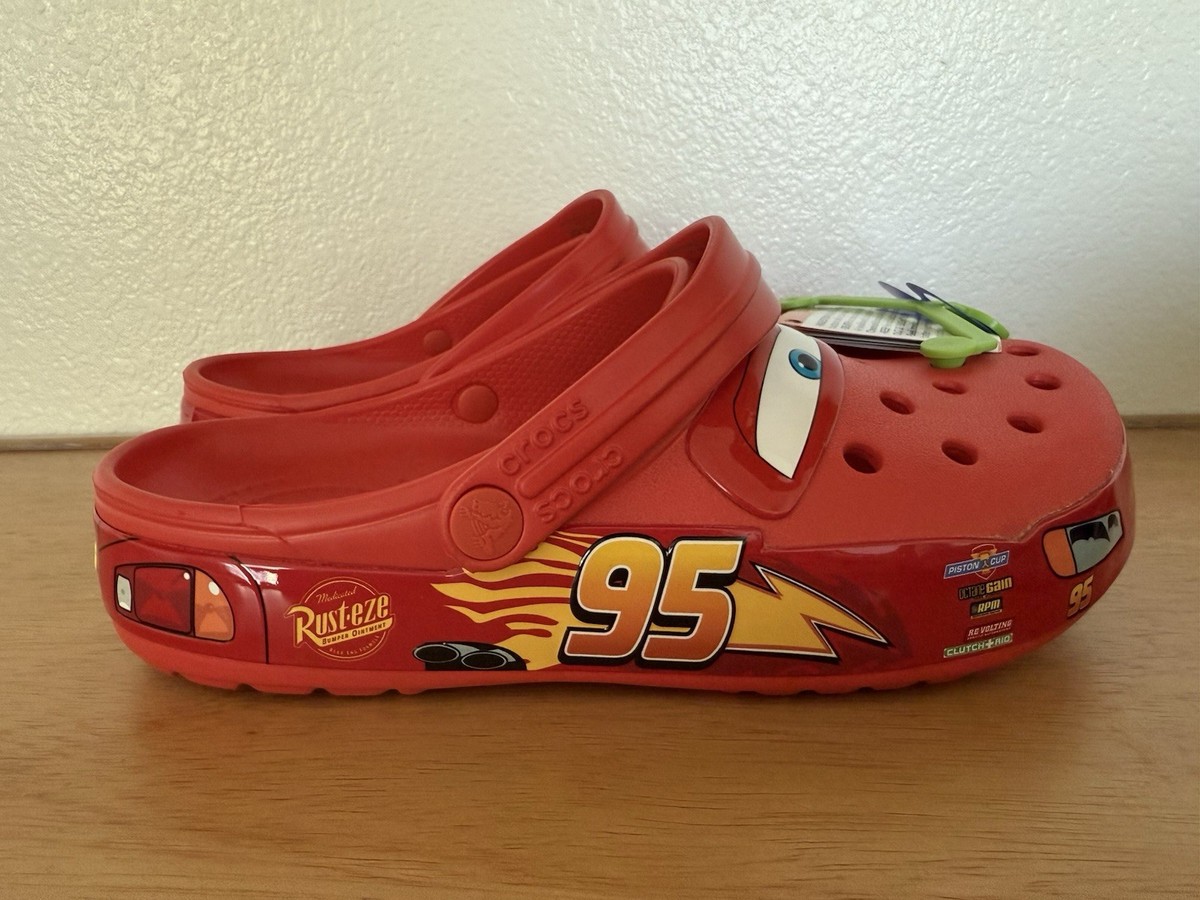 LIGHT UP! IN HAND - Lightning McQueen Crocs - 205759-610 - Size 13