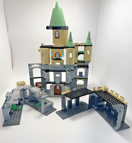 *RARE* LEGO 5378 Harry Potter: Hogwarts Castle 3rd Edition - Partially Complete