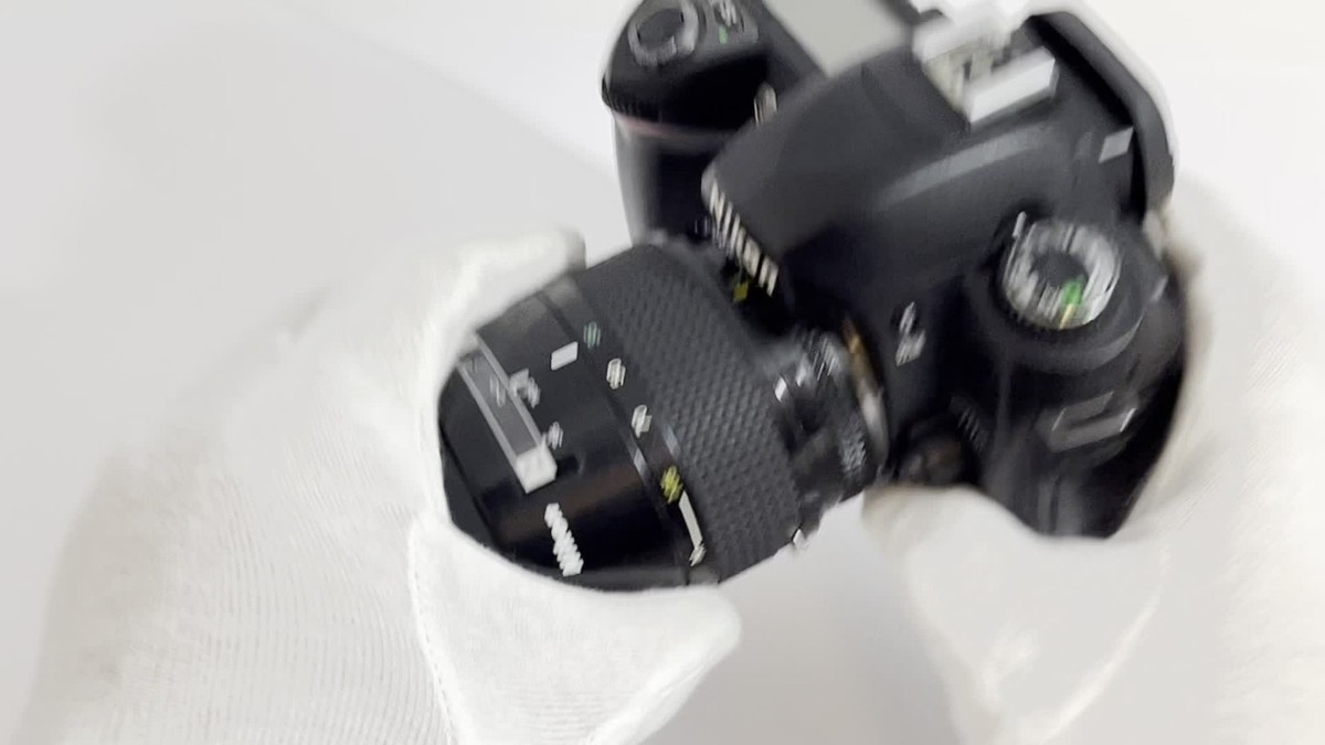 Nikon D70s DSLR Camera AF Nikkor 35-105mm f/3.5-4.5 Lens Tested